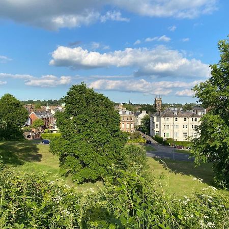 Stunning 1-Bed Flat In Heart Of Tunbridge Wells رويال تونبريدج ويل المظهر الخارجي الصورة